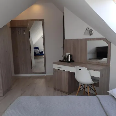 فندق مبيت وإفطار Trawers