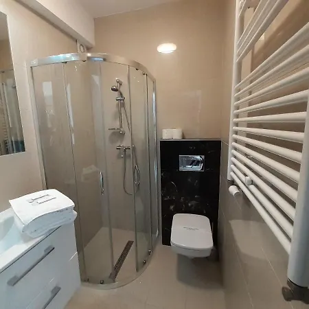 Bed & Breakfast Trawers